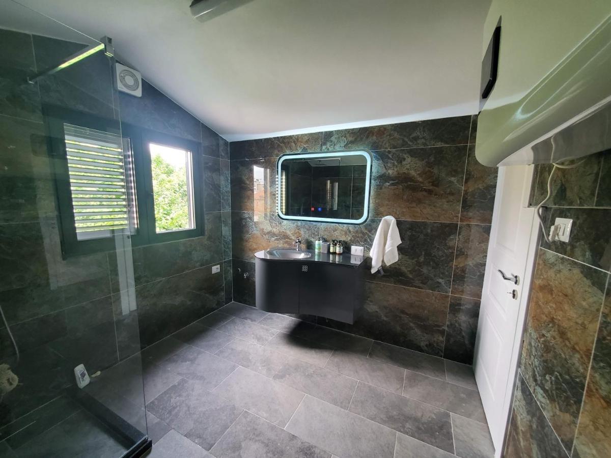 Bed and Breakfast Condesa Тирана Экстерьер фото