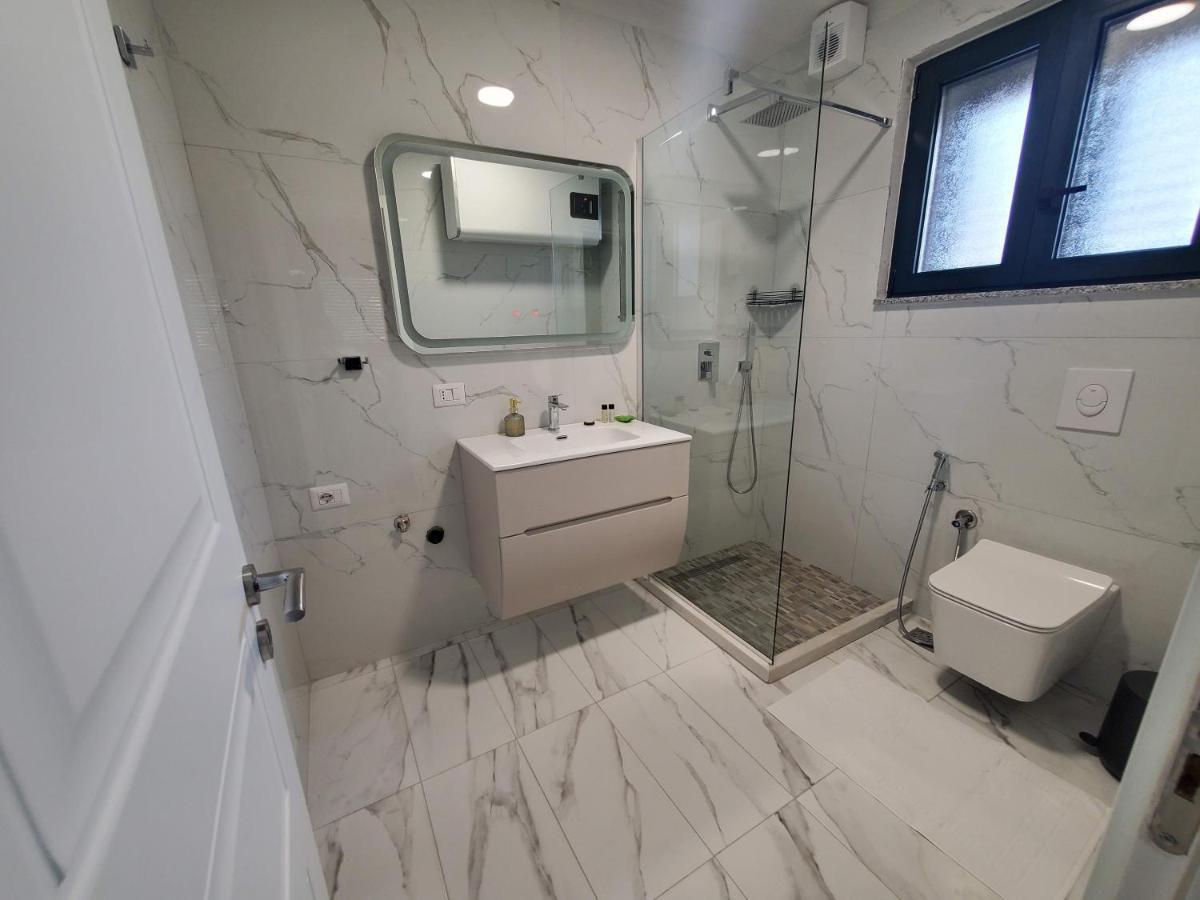 Bed and Breakfast Condesa Тирана Экстерьер фото