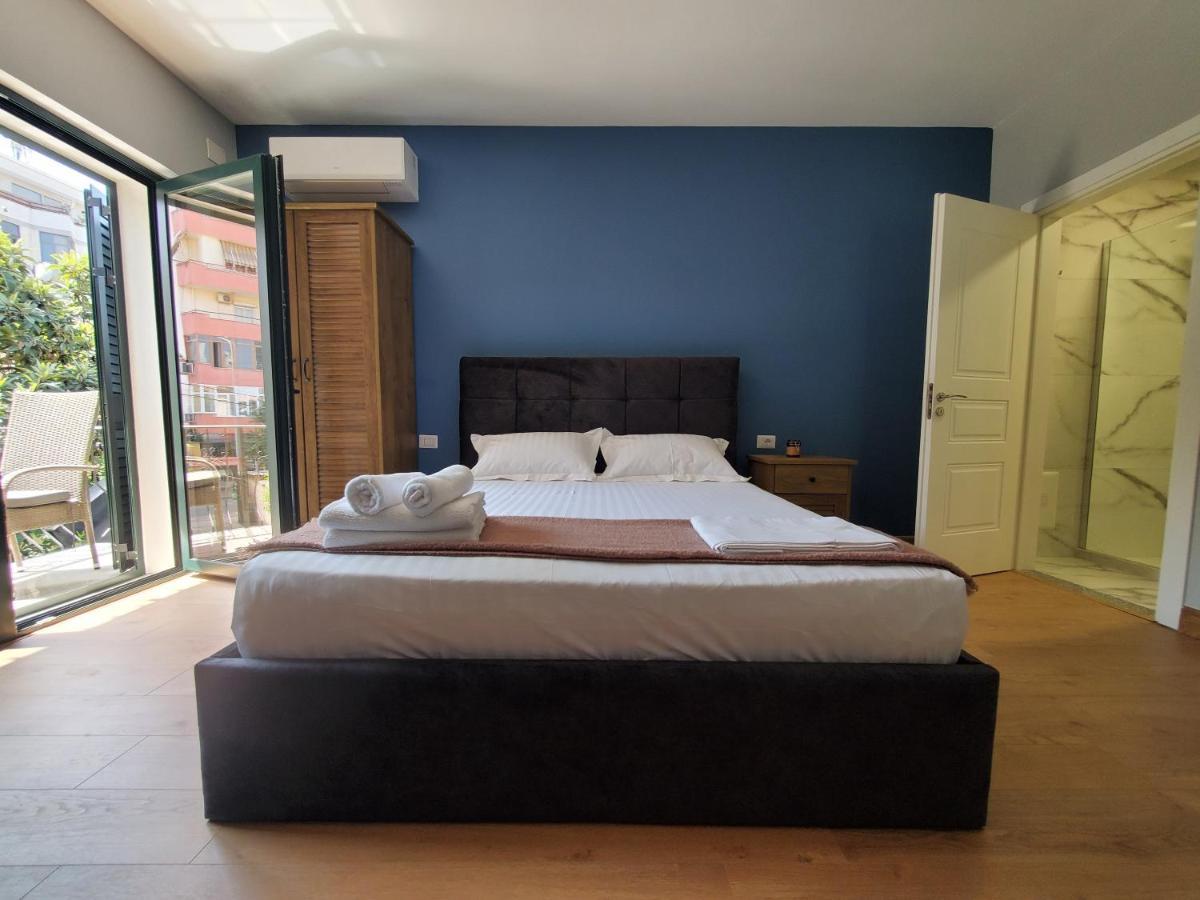 Bed and Breakfast Condesa Тирана Экстерьер фото
