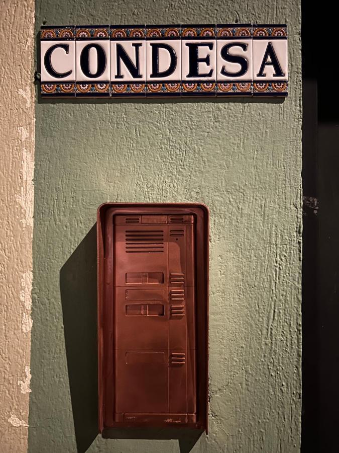Bed and Breakfast Condesa Тирана Экстерьер фото